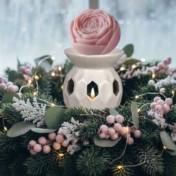 Scented Peony Soy Wax Candle or Wax Melt Gift Set - Picture 4 of 10